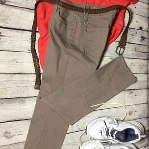 LOFT Jeans - Jeans ( just Jeans this listing) LOFT Jeans - Jeans ( just Jeans this listing)